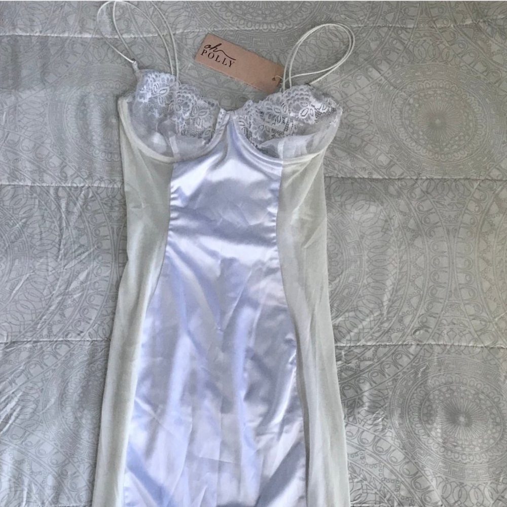 S O L D - Oh Polly White Lace Midi Dress - Picture 6 of 8